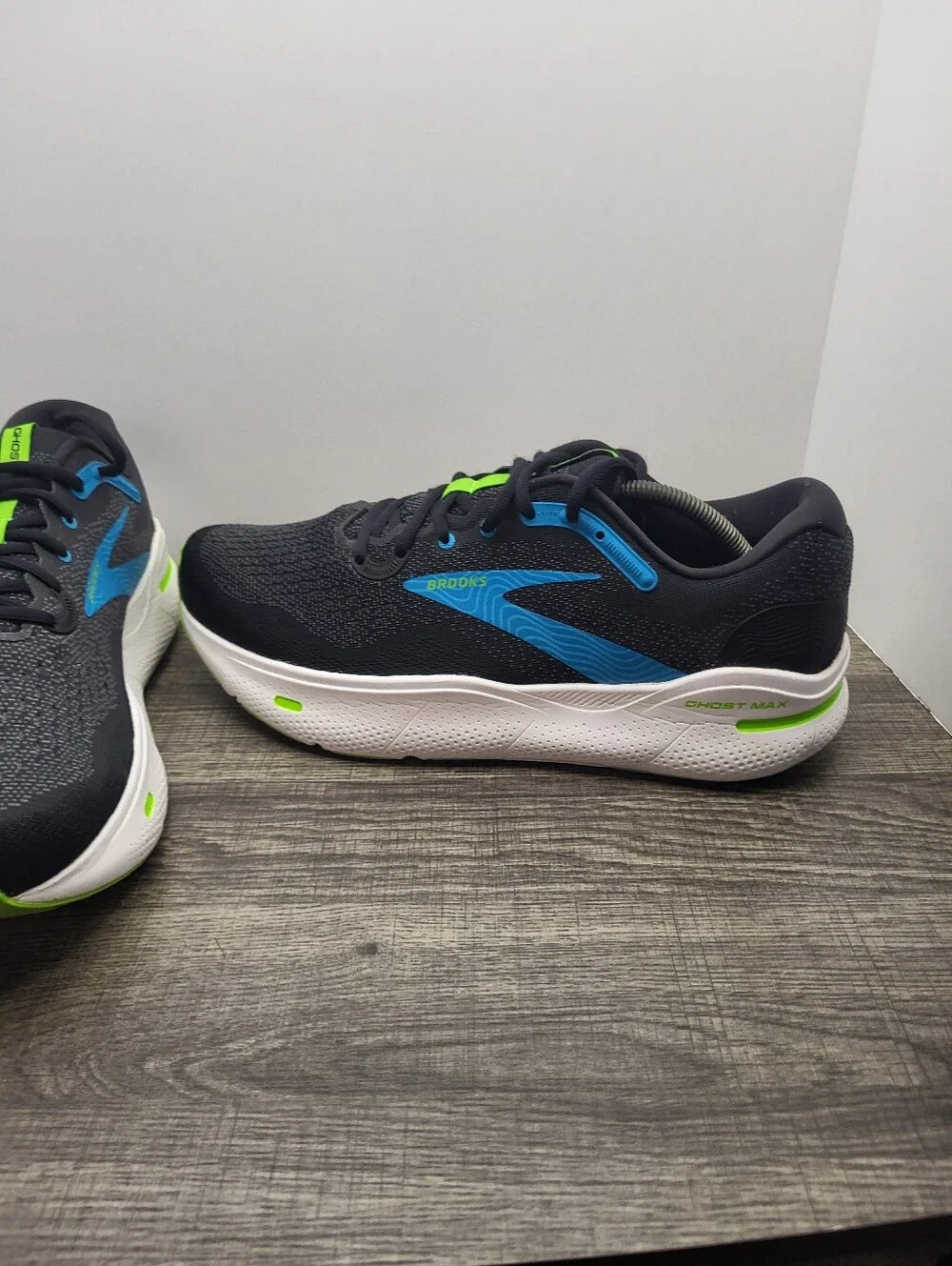 Brooks Ghost Max Running Shoes Men’s Size 11.5 2E Black Blue Green 1104062E060